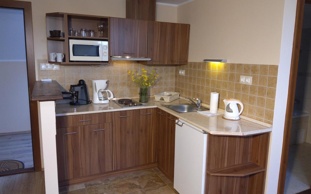 Gelleny Lux Apartman Jula Exterior foto
